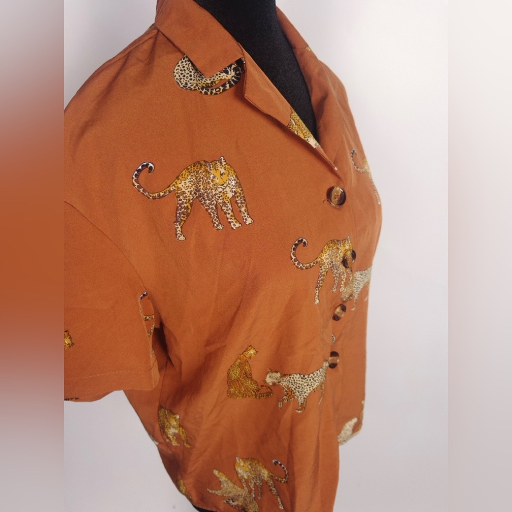 SHEIN Short Sleeve Top Size L - Picture 5 of 5